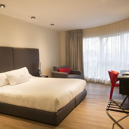 Regency Way Montevideo Hotel Exterior foto