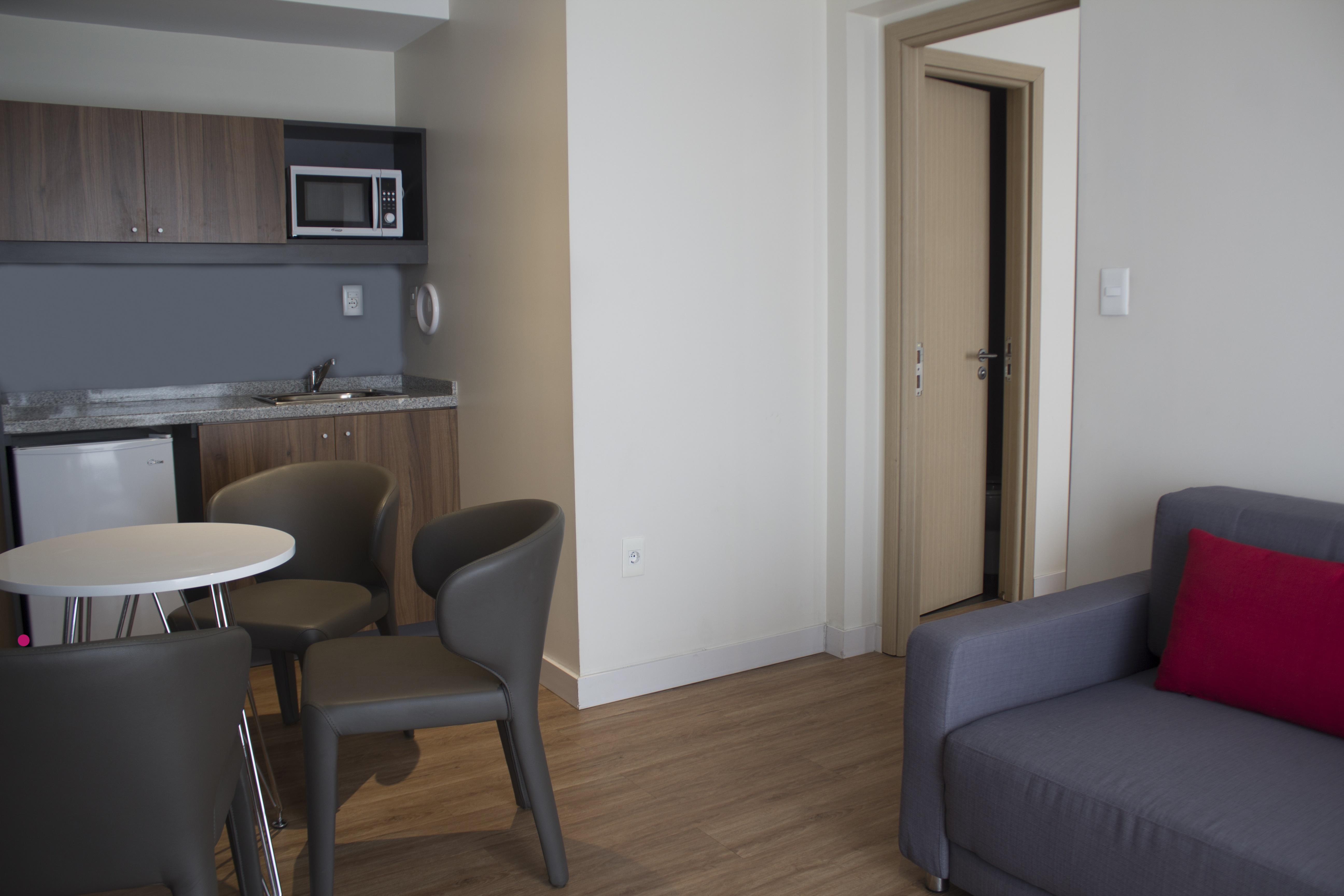 Regency Way Montevideo Hotel Exterior foto
